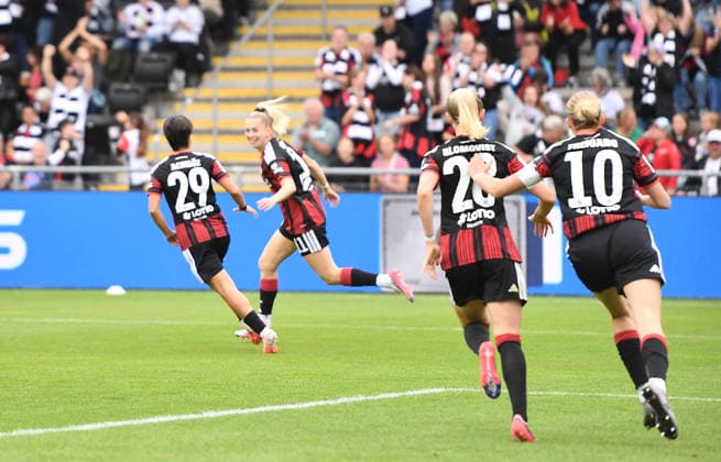 September 13, 2026, xhbx, Soccer Google Pixel Women s Bundesliga, Eintracht Frankfurt vs. TSG Hoffenheim, goal celebration, celebrating the 1-0 goal by Nina Lührßen, Eintracht Frankfurt Women s Team, Frankfurt am Main