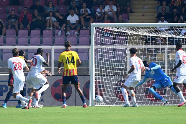 IPA88483400 - Goal by Lassana Coulibaly (US Lecce) during the US Lecce vs. AC Monza Serie A soccer match in Lecce, Italy, on September 13, 2026  Copyright: xPasqualexGolia IPAxSportx xx IPA88483400