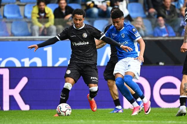 KRC Genk v KAA Gent - Jupiler Pro League GENK, BELGIUM - SEPTEMBER 13 : Sonko Momodou forward of KAA Gent, Amaro Kevin defender of KRC Genk during the Jupiler Pro League match between KRC Genk and KAA Gent on September 13, 2026 in Genk, Belgium, 13 09 2026 Genk Belgium  Copyright: xVincentxKalutx