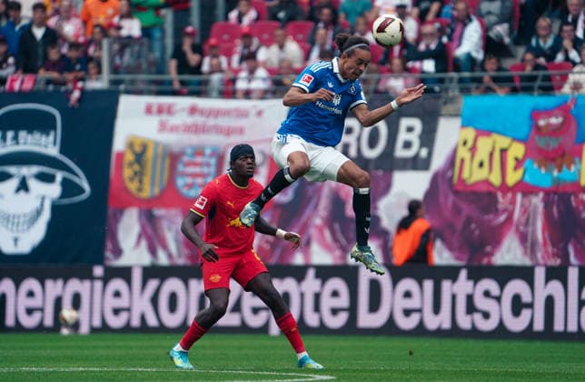German Bundesliga 2026–2027, Matchday 3: RB Leipzig vs. Hamburger SV at Red Bull Arena, Leipzig; header by Yussuf Poulsen of Hamburger SV, 15 Copyright: xAymanxAlahmedx