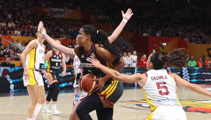 Nyara Sabally with the ball, Maite Cazorla, a duel, game action, sports, basketball, FIBA World Cup, Women s World Championship, third-place game, 2026–2027 season, September 13, 2026, DBB, Germany (GER) vs. Spain (ESP)