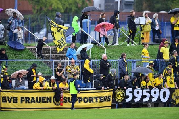 MSV Duisburg vs. Borussia Dortmund ** FOR EDITORIAL USE ONLY ** EDITORIAL USE ONLY ** p Women s Soccer, Regionalliga West, Matchday 4: MSV Duisburg vs. Borussia Dortmund on September 13, 2026, at the BSA Westender Straße in Duisburg. Fans of Borussia Dortmund Women s Team, Germany, North Rhine-Westphalia, Duisburg. Copyright ThorstenxTillmann Copyright: ThorstenxTillmann doc87l2uy2eoeo9n6phwbt ,EDITORIAL USE ONLY Copyright: ThorstenxTillmann