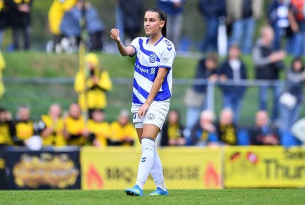 MSV Duisburg vs. Borussia Dortmund ** FOR EDITORIAL USE ONLY ** EDITORIAL USE ONLY ** p Women s Soccer Regionalliga West, Matchday 4: MSV Duisburg vs. Borussia Dortmund on September 13, 2026, at the BSA Westender Straße in Duisburg. Sophie Schneider, MSV Duisburg, Germany, North Rhine-Westphalia, Duisburg. Copyright ThorstenxTillmann Copyright: ThorstenxTillmann doc87l2uy3sif83xu918qc ,EDITORIAL USE ONLY Copyright: ThorstenxTillmann