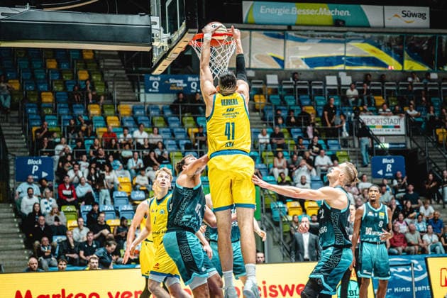 September 13, 2026, xhfmx, Basketball Netto BBL Cup, Skyliners Frankfurt vs. Science City Jena, Alex Herrera (Science City Jena) scored 41 points with a dunk against Frankfurt
