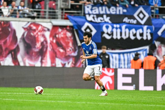 Soccer I Men s I 2026–2027 Season I Bundesliga I Matchday 3 I RB Leipzig vs. Hamburger SV I September 13, 2026 Zakaria El Ouahdi 7, Hamburger SV charges forward with the ball; free kick, close-up, portrait, single photo, single frame, body; Leipzig Red Bull Arena, Saxony, Germany Copyright: xLobeca InesxHähnelx
