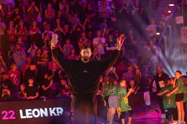 Exhibition Game: Telekom Baskets Bonn vs. JSF Nanterre 92, September 13, 2026 Leon Kratzer, Telekom Baskets Bonn 22, at the team presentation: The lost champion is back. Exhibition Game: Telekom Baskets Bonn vs. JSF Nanterre 92, September 13, 2026, Telekom Dome, Bonn Copyright: xBEAUTIFULxSPORTS Derixx