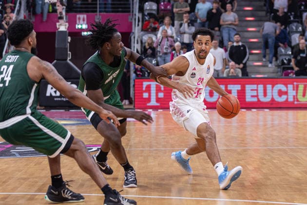 Exhibition Game: Telekom Baskets Bonn vs. JSF Nanterre 92, September 13, 2026; Joel Aminu of Telekom Baskets Bonn, No. 21, with the ball; Exhibition Game: Telekom Baskets Bonn vs. JSF Nanterre 92, September 13, 2026, Telekom Dome, Bonn Copyright: xBEAUTIFULxSPORTS Derixx