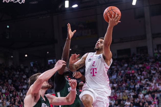 Exhibition Game: Telekom Baskets Bonn vs. JSF Nanterre 92, September 13, 2026; Alijah Comithier of Telekom Baskets Bonn scores 2 points in the exhibition game between Telekom Baskets Bonn and JSF Nanterre 92 on September 13, 2026, at the Telekom Dome in Bonn Copyright: xBEAUTIFULxSPORTS Derixx