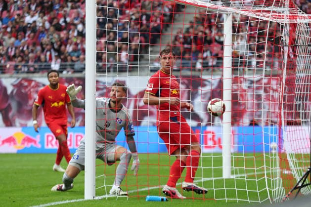 1 German Bundesliga: RB Leipzig vs. Hamburger SV, September 13, 2026, Willi Orban 4—RB Leipzig has just scored to make it 3–0. LEIPZIG, GERMANY SEPTEMBER 13 Bundesliga match between RB Leipzig and Hamburger SV at the Red Bull Arena on Matchday 3 of the 1. Bundesliga on September 13, 2026 in Leipzig, Germany. DFL regulations prohibit any use of photographs as image sequences and or quasi-video. Copyright: xBEAUTIFULxSPORTS JanxKaeferx