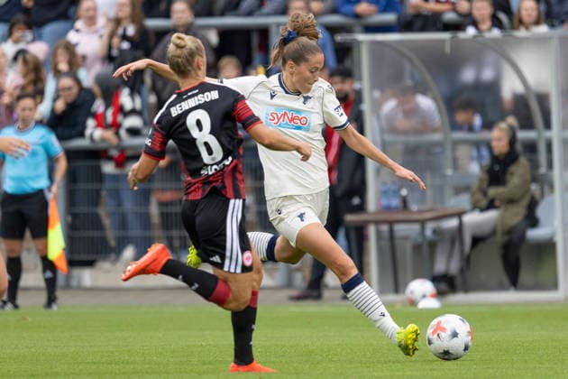 Google Pixel Women s Bundesliga: Eintracht Frankfurt vs. TSG Hoffenheim, September 13, 2026; Lisann Kaut (TSG Hoffenheim) with the ball, Eintracht Frankfurt vs. TSG Hoffenheim, Frankfurt, Stadion am Brentanobad, September 13, 2026 Copyright: xBEAUTIFULxSPORTS Gawlikx