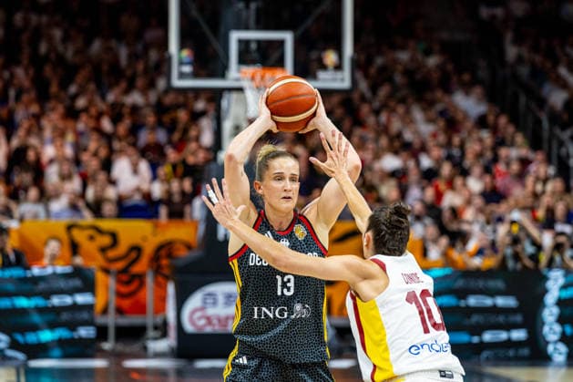 Basketball Berlin, September 13, 2026 FIBA Women’s Basketball World Cup Germany 2026 Third-Place Game (Bronze Medal Game) Spain (ESP) vs. Germany (GER) Leonie Fiebich (Germany, No. 13) vs. Maria Conde (Spain, No. 10)