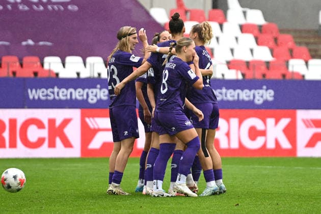 Goal celebration: SGS Essen, Women s Bundesliga 2, SGS Essen vs. FC Ingolstadt, September 13, 2026. Goal celebration: SGS Essen, Women s Bundesliga 2, Matchday 6, SGS Essen vs. FC Ingolstadt on September 13, 2026, at the Stadion an der Hafenstraße, Essen. Final score: 1–1 in front of 1,031 spectators