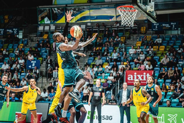 September 13, 2026, xhfmx, Basketball Netto BBL Cup, Skyliners Frankfurt vs. Science City Jena, Isaiah Swope (Skyliners Frankfurt) scores 1 with a layup for Frankfurt