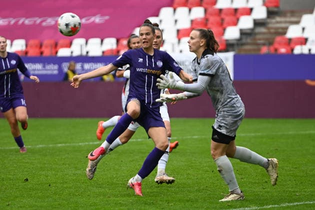 Vanessza Nagy, Women s Bundesliga 2, SGS Essen vs. FC Ingolstadt, September 13, 2026; Vanessza Nagy, SGS Essen, Women s Bundesliga 2, Matchday 6, SGS Essen vs. FC Ingolstadt on September 13, 2026, at the Stadion an der Hafenstraße in Essen; final score 1–1 in front of 1,031 spectators