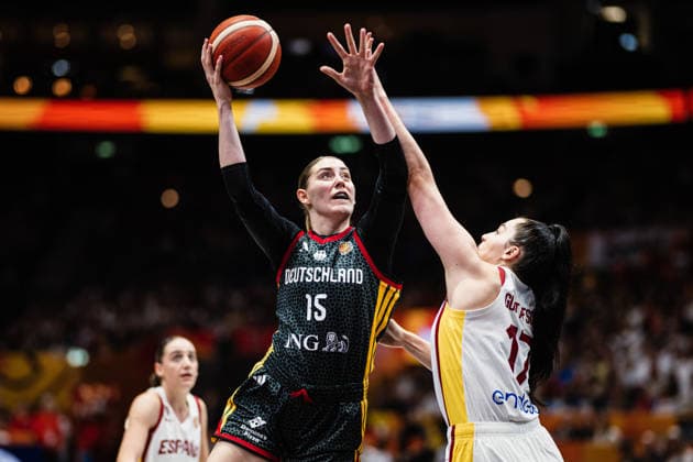 FIBA Women s Basketball World Cup 2026: Spain vs. Germany, September 13, 2026; Luisa Geiselsoder (Germany), 15; Megan Gustafson (Spain), 17; Basketball; FIBA Women s Basketball World Cup 2026; Final Phase, 3rd-Place Game: Spain vs. Germany on September 13, 2026, at the Uber Arena, Berlin Copyright: xBEAUTIFULxSPORTS Tonhäuserx