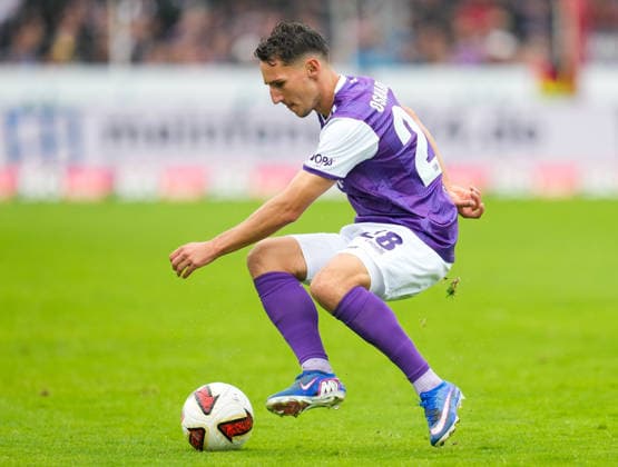 Konrad Faber, VfL Osnabrück, 28 with the ball (GER), VfL Osnabrück vs. Hertha BSC, 2. Bundesliga, Matchday 5, 2026–27 season, Bremer Brücke, Osnabrück, September 13, 2026 DFL regulations prohibit any use of photographs as image sequences and or quasi-video. Photo: HMB Media, Scott W. Coleman Copyright: HMBxMedia xScottxW.xColeman