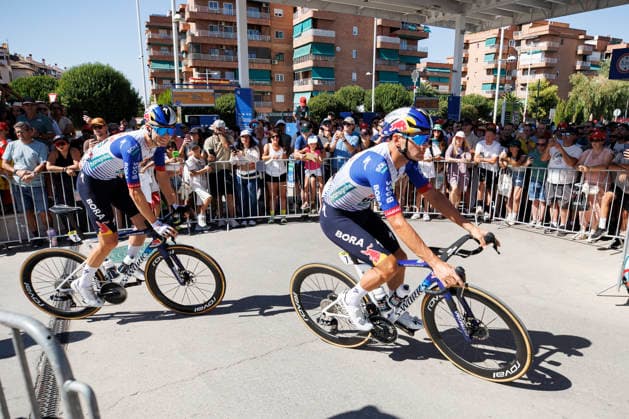 Start of the final stage of the 2026 Vuelta a Espana Image of the final stage of the 2026 Vuelta a Espana On September 13, 2026, in Granada, Andalusia, Spain September 13, 2026 Álex Cá Granada Granada Spain  Copyright: xÃlexxCamarax 7771506