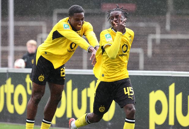 Sunday, September 13, 2026, 2026–27 season, Regionalliga West, Matchday 8 at Rote Erde Stadium in Dortmund, BVB Borussia Dortmund II vs. SV Rödinghausen, Dortmund celebrates the 1–0 goal scored by Ismael Idriss Mansaray (BVB II) and Daniel Gabriel Nsumbu (BVB II), from left to right