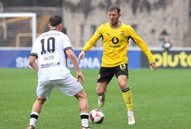 Sunday, September 13, 2026, 2026–27 season, Regionalliga West, Matchday 8 at Rote Erde Stadium in Dortmund, BVB Borussia Dortmund II vs. SV Rödinghausen, Marius Luca Bauer (SVR) vs. Connor Krempicki (BVB II), from left