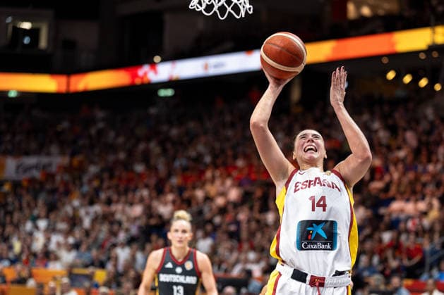 Raquel Carrera of Spain, age 14, making a layup, GER, Spain vs. Germany, Basketball, 2026 FIBA Women’s World Cup, Third-Place Game, September 13, 2026, GER, Spain vs. Germany, Basketball, 2026 FIBA Women’s World Cup, 3rd-Place Game, September 13, 2026, Berlin Copyright: xEibner-Pressefoto MaxxVincenx EP_MVN