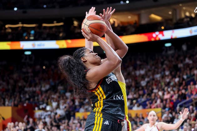 Nyara Sabally of Germany and Elena Buenavida of Spain battle for the ball during the FIBA Women s Basketball World Cup Germany 2026 third-place game between Spain and Germany at the Berlin Arena on September 13, 2026, in Berlin, Germany. Photo by Marco Steinbrenner, DeFodi Images