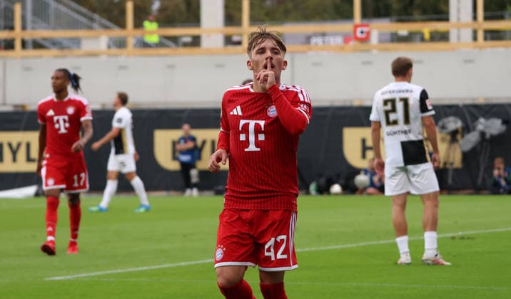 September 13, 2026, Soccer, Men s, Bundesliga 1, 2026–2027 Season, SV 07 Elversberg vs. FC Bayern Munich, Lennart Karl of FC Bayern Munich celebrates his goal to make it 0–1 at the Ursapharm Arena in Kaiserlinde, Saarland, Germany Copyright: xFabianxKleerx