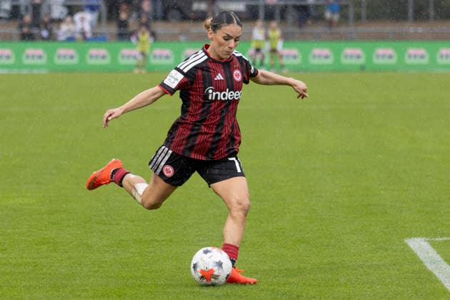 Google Pixel Women s Bundesliga Eintracht Frankfurt vs. TSG Hoffenheim, September 13, 2026 Ereleta Memeti of Eintracht Frankfurt on the 7th cross that led to the 2-2 tie, close-up, portrait, Eintracht Frankfurt vs. TSG Hoffenheim, Frankfurt, Stadion am Brentanobad, September 13, 2026 Copyright: xBEAUTIFULxSPORTS Gawlikx