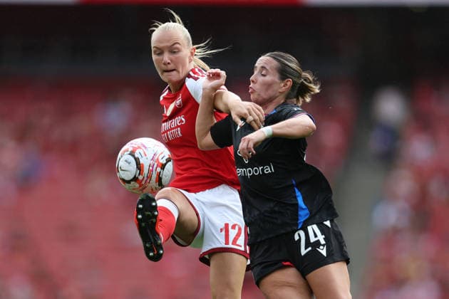 Arsenal gegen Palace Women, 13. September 2026, London, Barclays Women’s Super League, Fußball, Arsenal gegen Crystal Palace Women, Frida Maanum von Arsenal und Shanade Hopcroft von Crystal Palace, Foto: Charlotte Wilson, Offside, London, Großbritannien Copyright: xCharlottexWilsonx xOffsidexOffside