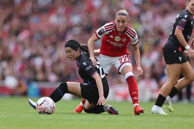 Arsenal gegen Palace Women, 13. September 2026, London, Barclays Women’s Super League, Fußball, Arsenal gegen Crystal Palace Women, Fuka Tsunoda von Crystal Palace und Ona Batlle von Arsenal, Foto: Charlotte Wilson, Offside, London, Großbritannien Copyright: xCharlottexWilsonx xOffsidexOffside