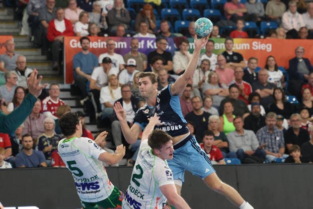Handball I Men I 2026–2027 Season I Bundesliga I Matchday 4 I Handball Club Hamburg vs. FRISCH AUF Göppingen I September 13, 2026 Rutger ten Velde 5, Frisch Auf Göppingen Oliver Norlyk 5, Handball Club Hamburg Oskar Neudeck 2, Frisch Auf Göppingen, Hamburg Alsterdorfer Sporthalle, Hamburg, Germany Copyright: xLobeca RalfxHomburgx