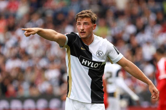 Lukas Petkov of SV 07 Elversberg gestures during the Bundesliga 1 match between SV Elversberg and FC Bayern Munich at Ursapharm Arena on September 13, 2026, in Spiesen-Elversberg, Germany Photo by Oliver Kaelke, DeFodi Images Lukas Petkov of SV 07 Elversberg gestures during the Bundesliga match between SV Elversberg and FC Bayern Munich at Ursapharm Arena on September 13, 2026 in Spiesen-Elversberg, Germany. Photo by Oliver Kaelke, DeFodi Images. DFB and DFL regulations prohibit any use of photographs as image sequences and or quasi-video. Photo by Oliver Kaelke, DeFodi Images.