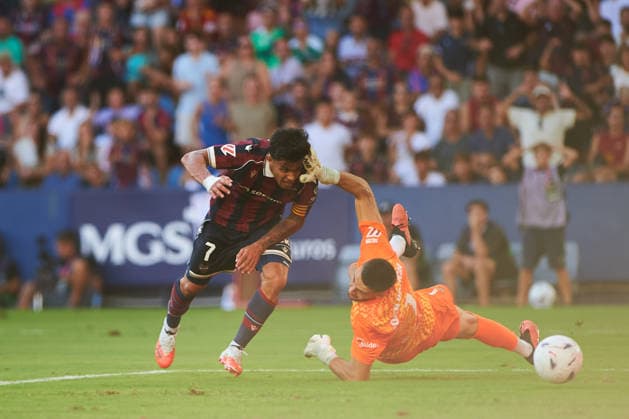 Roger Brugue of Levante UD scores a goal during the LaLiga EA Sports match between Levante UD and FC Barcelona at Estadi Ciutat de Valencia on September 13, 2026, in Valencia, Spain