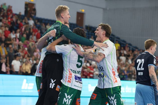 Handball I Men s I 2026–2027 Season I Bundesliga I Matchday 4 I Handball Club Hamburg vs. Frisch Auf Göppingen I September 13, 2026 Jubilation at Frisch Auf Göppingen after the away win in Hamburg Alsterdorfer Sporthalle, Hamburg, Germany Copyright: xLobeca RalfxHomburgx