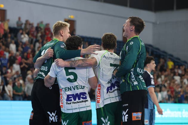 Handball I Men s I 2026–2027 Season I Bundesliga I Matchday 4 I Handball Club Hamburg vs. Frisch Auf Göppingen I September 13, 2026 Jubilation at Frisch Auf Göppingen after the away win in Hamburg Alsterdorfer Sporthalle, Hamburg, Germany Copyright: xLobeca RalfxHomburgx