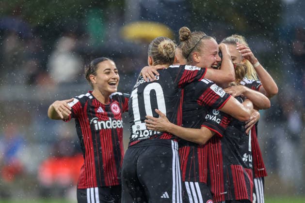 GER, Frankfurt, Eintracht Frankfurt vs. TSG Hoffenheim, Google Pixel Women s Bundesliga, Soccer, DFB, 2026–2027 Season, Stadion am Brentanobad, Matchday 4 in Pictures: Goal, Celebration, and Joy, Emotions, Ereleta Memeti of Eintracht Frankfurt Women’s Team scores the goal to make it 4–2, Laura Freigang, Eintracht Frankfurt Women’s Team No. 10. DFB and DFL regulations prohibit any use of photographs as image sequences and or quasi-video. September 13, 2026 Copyright: HMBxMedia HendrikxHamelau