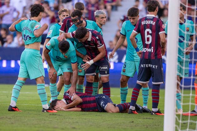 ESP LaLiga EA Sports UD Levante vs. FC Barcelona Jon Ander Olasagasti of Levante during the LaLiga EA Sports match between UD Levante and FC Barcelona, played at Ciudad de Valencia Stadium in Valencia on September 12, 2026, in Valencia, Spain. Soccer Copyright: xAgenciaxLOFx