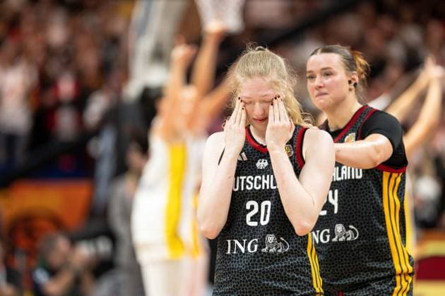 Frieda Buehner, Germany, 20; Lina Sontag, Germany, 24; Disappointment after the loss, GER, Spain vs. Germany, Basketball, 2026 FIBA Women’s World Cup, 3rd-Place Game, September 13, 2026, GER, Spain vs. Germany, Basketball, 2026 FIBA Women’s World Cup, 3rd-Place Game, September 13, 2026, Berlin Copyright: xEibner-Pressefoto MaxxVincenx EP_MVN