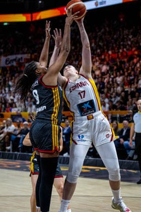 Basketball Berlin, September 13, 2026 FIBA Women’s Basketball World Cup Germany 2026 Third-Place Game (Bronze Medal Game) Spain (ESP) vs. Germany (GER) Nyara Sabally (Germany, No. 08) vs. Megan Gustafson (Spain, No. 17)