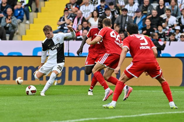 1 Bundesliga Soccer: SV Elversberg vs. FC Bayern Munich, September 13, 2026, ELVERSBERG, GERMANY September 13: A shot by Cole CAMPBELL (SV Elversberg, No. 39) is deflected for a corner by Josip STANISIC (FC Bayern Munich, No. 44) during the Bundesliga match between SV Elversberg and FC Bayern Munich on Matchday 3 at the Ursapharm Arena at Kaiserlinde. DFL regulations prohibit any use of photographs as image sequences and or quasi-video. Copyright: xBEAUTIFULxSPORTS Goldbergx