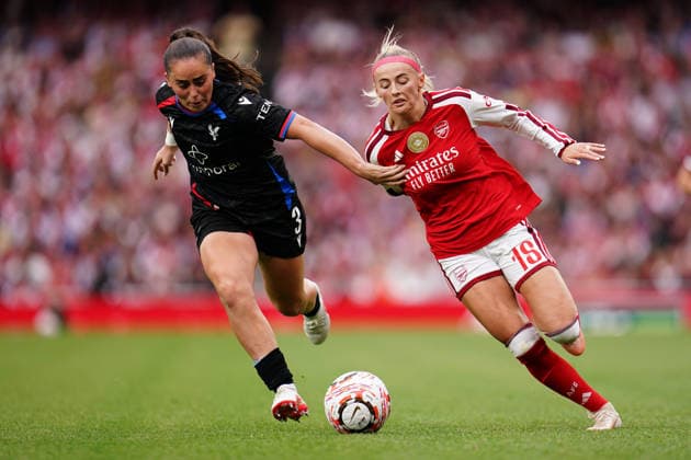 Women s Super League: Arsenal v Crystal Palace Chloe Kelly of Arsenal and Jamie-Lee Napier of Crystal Palace during the Women s Super League match Arsenal vs Crystal Palace at Emirates, London, United Kingdom on 13 September 2026 (Photo by Harvey Murphy News Images) Copyright: xHarveyxMurphy NewsxImagesx