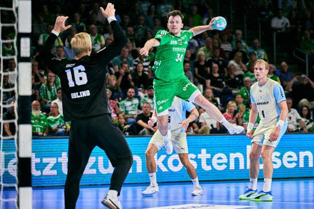 Hakun West Av Teigum, Fuechse Berlin, 34, Bertram Obling, VfL Gummersbach, 16, Ellidi Vidarsson, VfL Gummersbach, 04, GER, Fuechse Berlin vs. VfL Gummersbach, 1st Bundesliga, Opel HBL, 2026–27 season, Matchday 4, September 13, 2026 GER, Fuechse Berlin vs. VfL Gummersbach, 1st Bundesliga, Opel HBL, 2026–27 Season, Matchday 4, September 13, 2026 Berlin Copyright: xClaudiusxRauch,xEibner-Pressefotox xClaudiusxRauchx EP_CRH