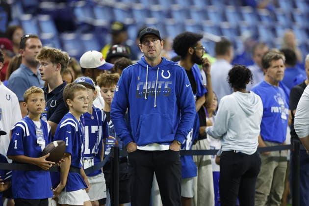 INDIANAPOLIS, IN - SEPTEMBER 13: Indianapolis Colts head coach Shane Steichen on the sideline prior to the start of a NFL, American Football Herren, USA game between the Baltimore Ravens and the Indianapolis Colts on September 13, 2026 at Lucas Oil Stadium in Indianapolis, IN. (Photo by Jeffrey Brown Icon Sportswire) NFL: SEP 13 Ravens at Colts EDITORIAL USE ONLY Icon091326003