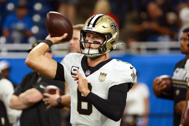 New Orelans vs Detroit Lions DETROIT,MICHIGAN-SEPTEMBER 13: Quarterback Tyler Shough (6) of the New Orleans Saints throws the ball on the field during warmups before an NFL, American Football Herren, USA football game between the New Orleans Saints and the Detroit Lions in Detroit, Michigan USA, on Sunday, September 13, 2026 Detroit Michigan United States  Copyright: xAmyxLemusx originalFilename:lemus-neworela260913_npNGh.jpg