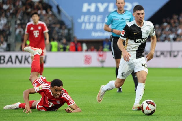 September 13, 2026, Soccer, Men s, 1. Bundesliga, 2026–2027 Season, SV 07 Elversberg vs. FC Bayern Munich, Jamal Musiala (FC Bayern Munich) and Felix Keidel (SV 07 Elversberg), Ursapharm Arena an der Kaiserlinde, Elversberg, Saarland, Germany (DEU) Copyright: xFabianxKleerx