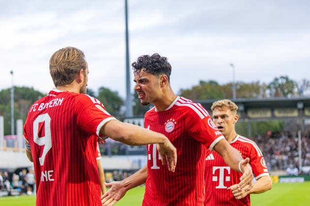 September 13, 2026 SV Elversberg vs. FC Bayern Munich, Germany, Elversberg, September 13, 2026, Soccer, Bundesliga, 2026–2027 Season, SV Elversberg vs. FC Bayern Munich; from left: Harry Kane, Aleksandar Pavlovic (both FC Bayern); celebrating goal 1-2; Kane