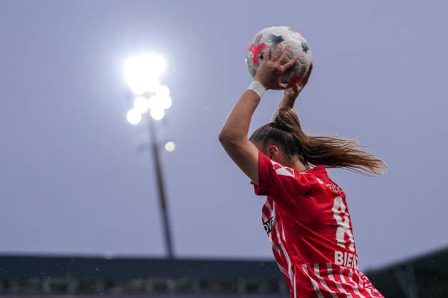 Alena Bienz, SC Freiburg, 8th throw-in, Germany, soccer, Google Pixel Women s Bundesliga, Matchday 4, 2026–2027, SC Freiburg vs. 1. FSV Mainz 05, September 13, 2026, Dreisamstadion, Freiburg, Dreisamstadion, Freiburg, Baden-Württemberg, Germany Copyright: xArnexAmbergx