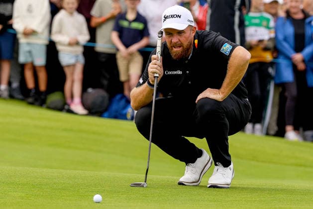 2026 Amgen Irish Open - Fourth Round, Trump International Golf Links, Doonbeg 13 9 2026 Shane Lowry reads the green ahead of his putt for birdie on the eighteenth green Shane Lowry reads the green ahead of his putt for birdie on the eighteenth green 13 9 2026  Copyright: xx BB2_2739