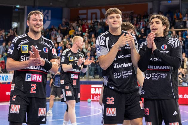 Celebrations after the victory and joy: Frieder Bandlow, HC Erlangen, 02; Maxsim Lochman, HC Erlangen, 32; Tobias Buck, HC Erlangen, 39; HC Erlangen vs. Bergischer HC, Handball, Opel Handball Bundesliga, Matchday 5, 2026–2027 season, September 13, 2026, HC Erlangen vs. Bergischer HC, Handball, Opel Handball Bundesliga, Matchday 5, 2026–2027 season, September 13, 2026, Nuremberg Copyright: xEibner-Pressefoto ArdanxFuessmanx EP_AFN