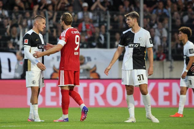 September 13, 2026, Soccer, Men s, Bundesliga 1, 2026–2027 Season, SV 07 Elversberg vs. FC Bayern Munich, Harry Kane (FC Bayern Munich), Lukas Pinckert (SV 07 Elversberg), Maximilian Rohr (SV 07 Elversberg), Elversberg Ursapharm Arena an der Kaiserlinde, Saarland, Germany, DEU Copyright: xFabianxKleerx