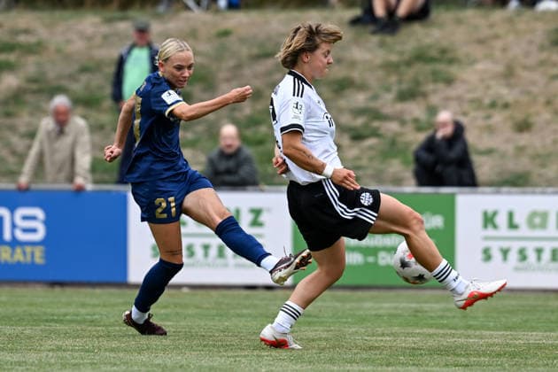 Football, Women's Second Division, SG 99 Andernach v Eintracht Frankfurt II
